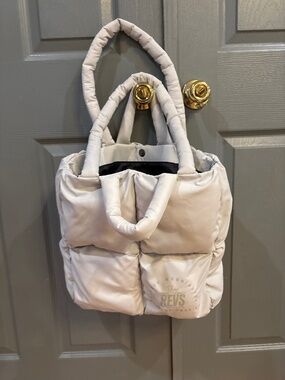 George Washington Revs Puffer Bag